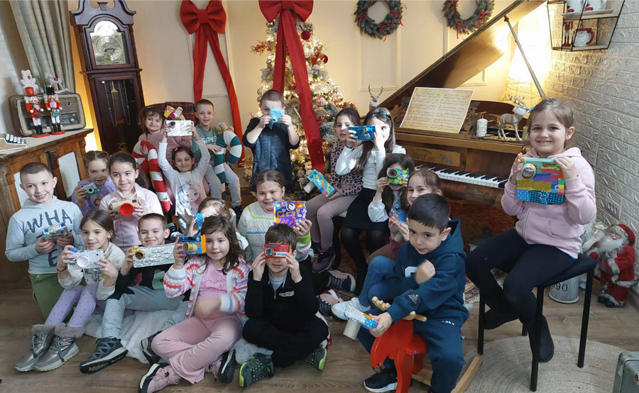 ПУ Невен - Пројекат "Кликни - насмеши се"